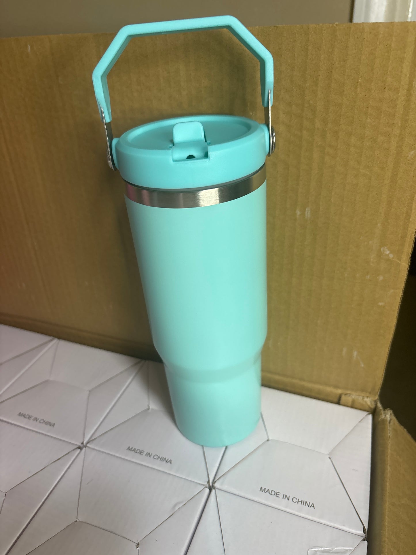 30oz Flip Lid Tumbler