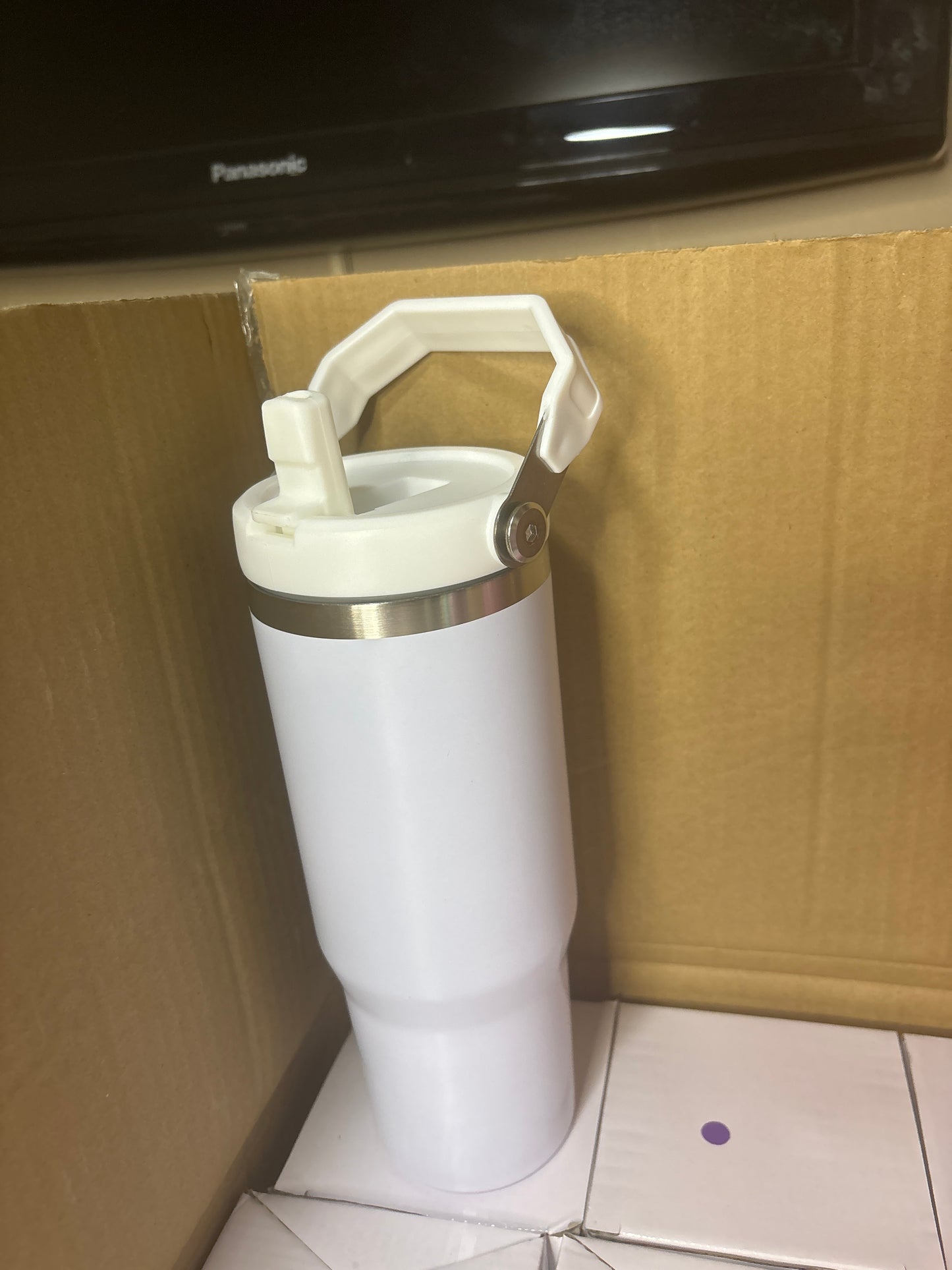 30oz Flip Lid Tumbler