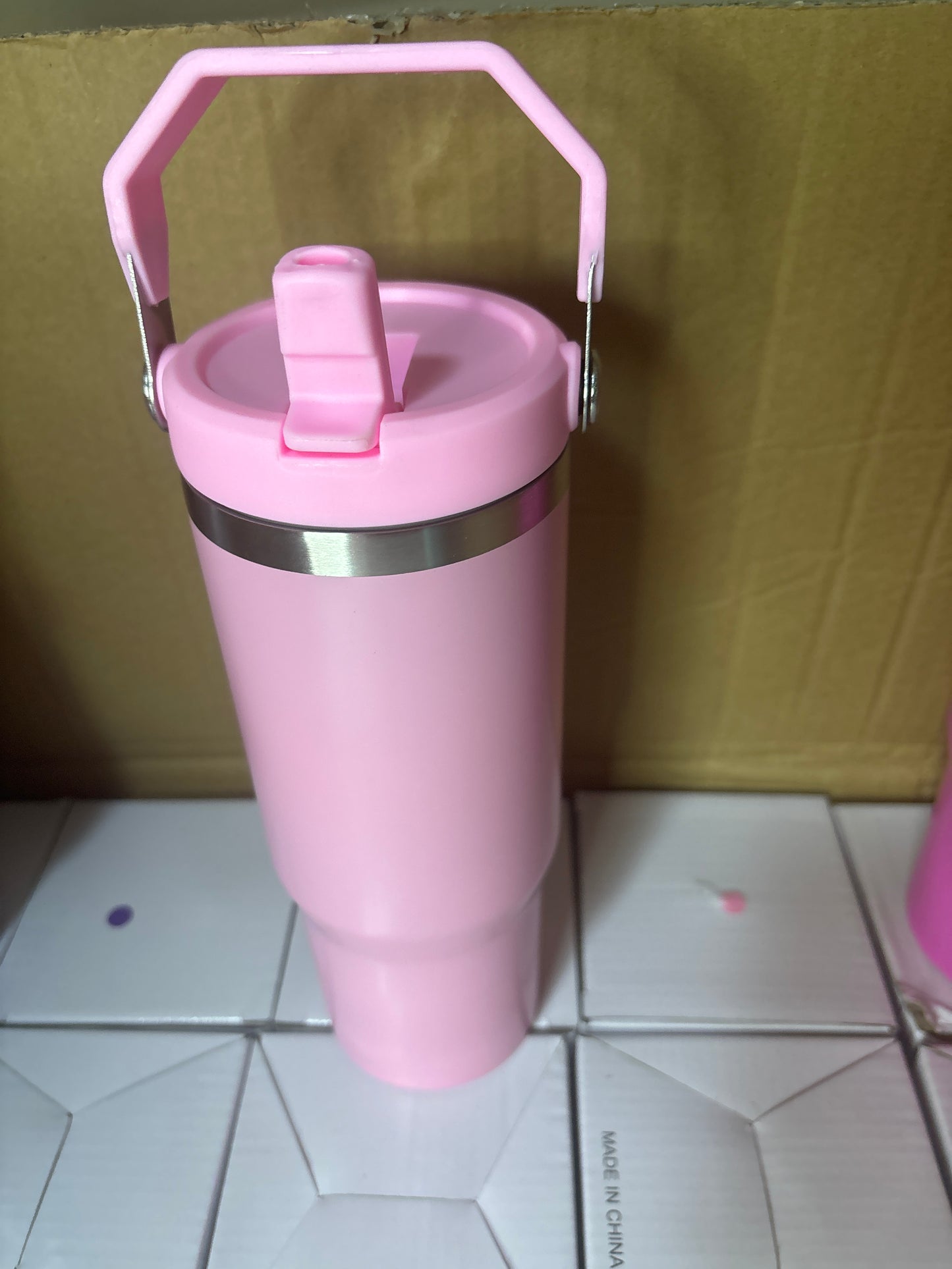 30oz Flip Lid Tumbler